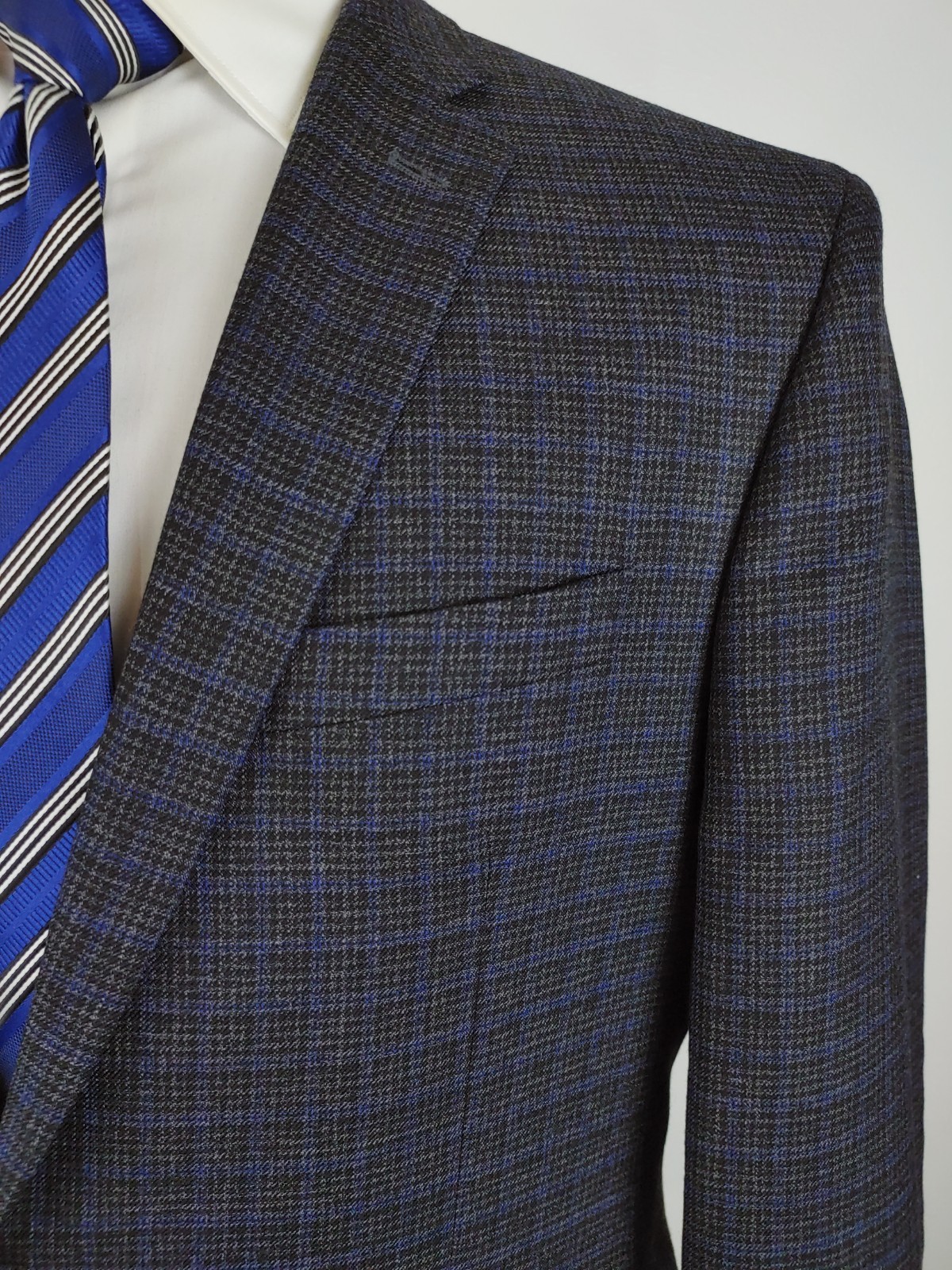 Jos A Bank Mens 42S Gray Houndstooth Purple Blue Check Wool 2B Blazer Sport Coat