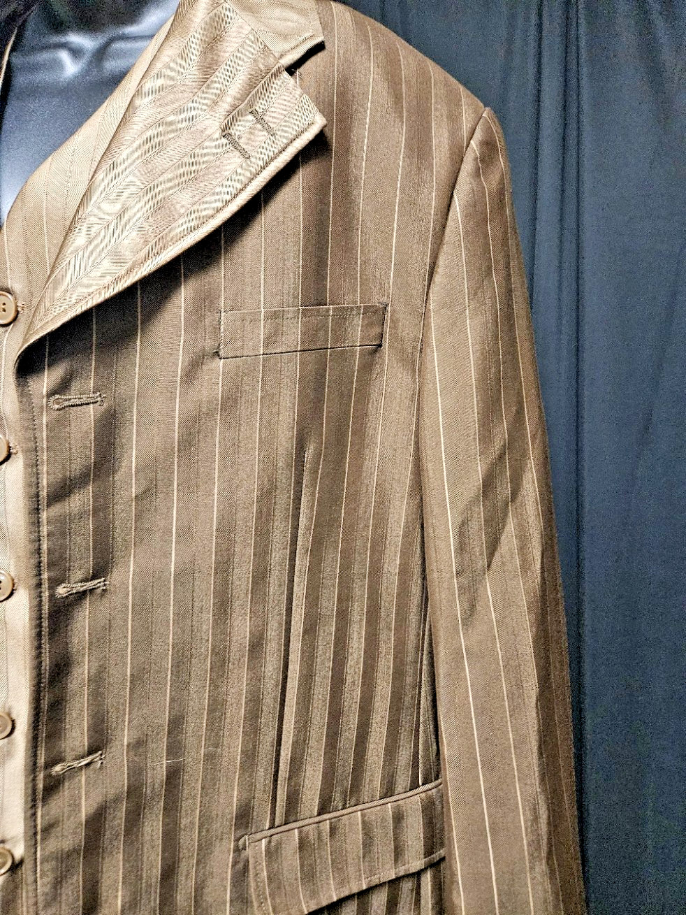 MEN’S FORTINO LANDI 3 PIECE PINSTRIPPED SUIT BEIGE/DK BROWN XL 42/32 USED