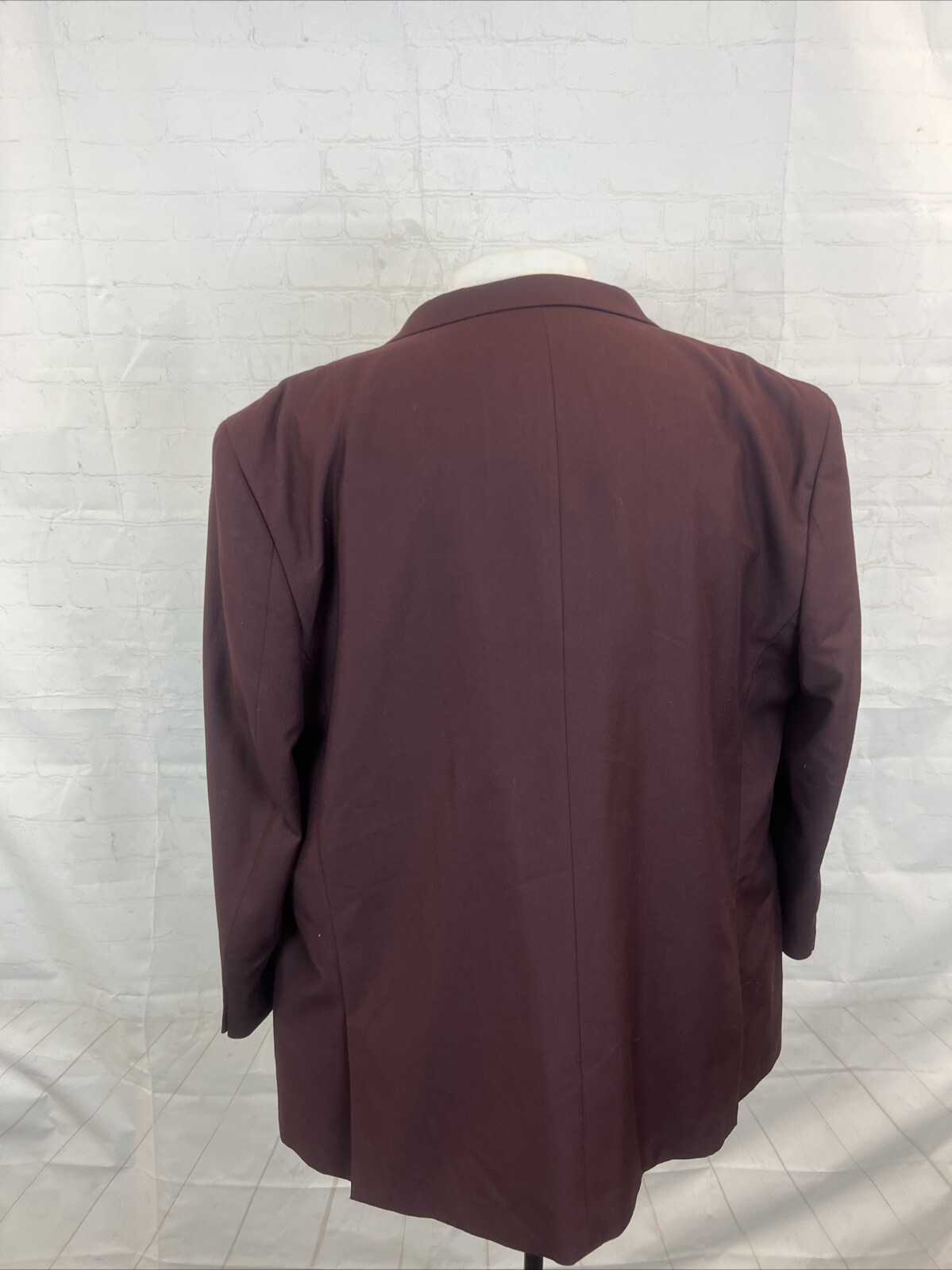 BIG & TALL Linage Men’s Burgundy Red Solid Polyester Blend Suit 52R 38X26 $395