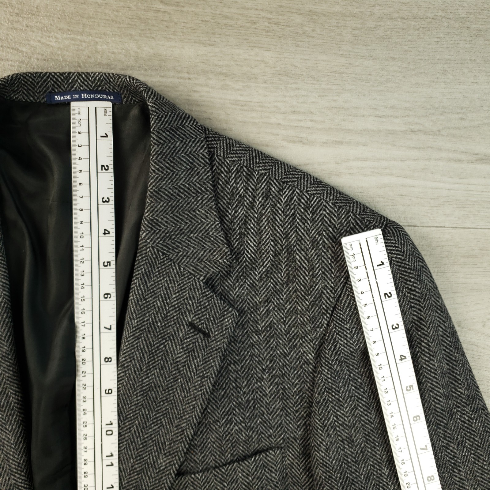 Lands’ End Tweed Blazer Men’s 41L Black Gray Lamsbwool & Wool Herringbone 2 Btn
