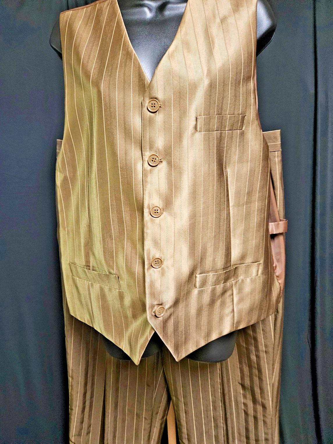 MEN’S FORTINO LANDI 3 PIECE PINSTRIPPED SUIT BEIGE/DK BROWN XL 42/32 USED
