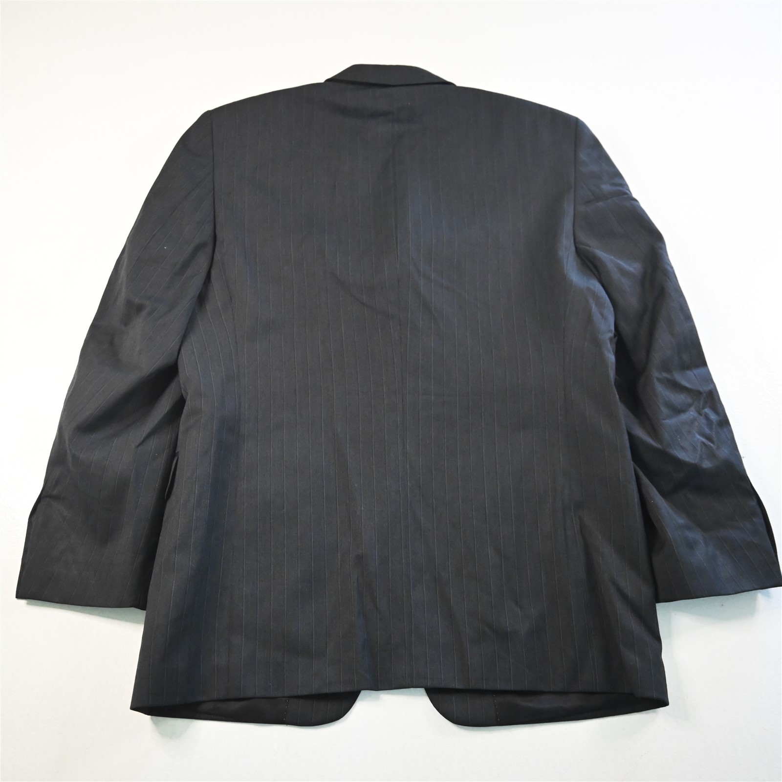 Jones New York 42R 34×32 Gray Striped 100% Wool Mens Jacket Pants Suit