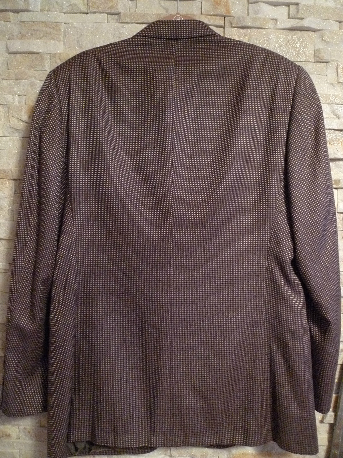 $1,995.K ARMANI COLLEZIONI MEN’S 3 BUTTON SPORT COAT ITALY SIZE 52L US 42L